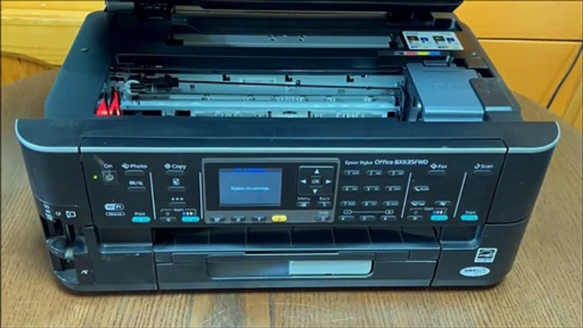 How To Replace The Ink Cartridges In A Epson Stylus