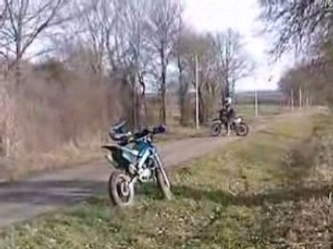 stunt en xps enduro réplica CR