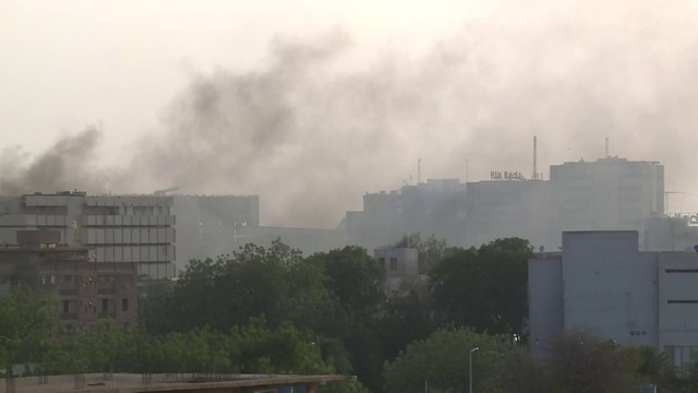 تواصل الاشتباكات بين قوات الدعم السريع والجيش السوداني في الخرطوم