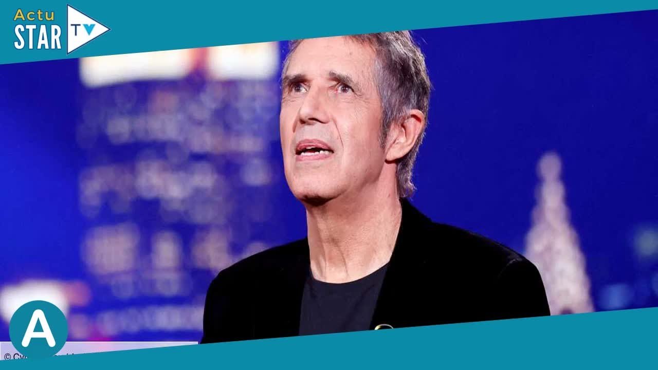 “C’est une douleur” : Julien Clerc, ses rares confidences sur sa séparation avec Miou-Miou