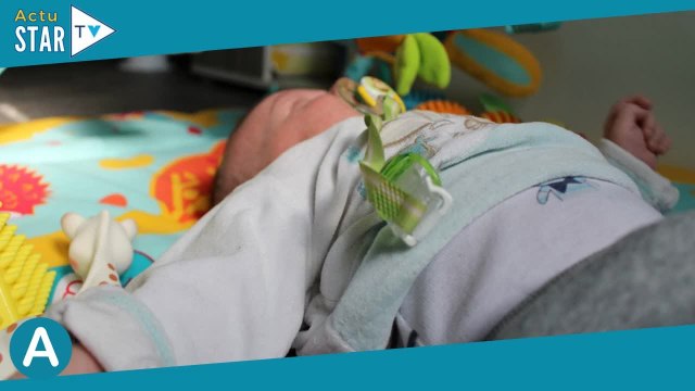 Craquez pour le tapis d'éveil Kinderkraft, un indispensable pour votre bébé !