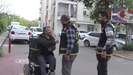 Polis, bedensel engellilerin çalınan ekmek teknelerini bulup ayaklarına kadar getirdi