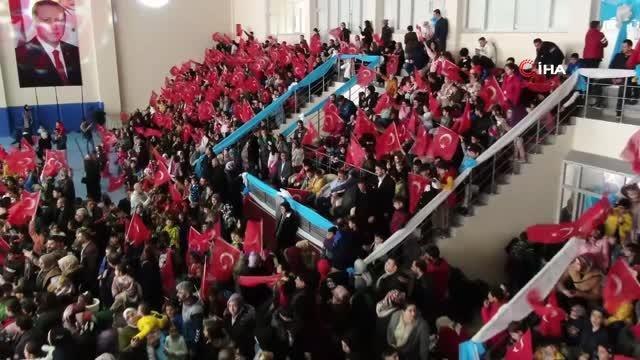 Depremzede çocuklar Palandöken Çocuk Şenliği'nde buluştu