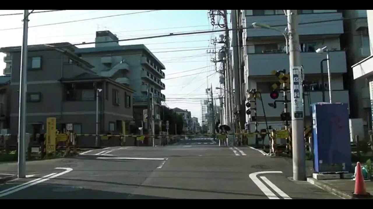 Passage à niveau pour un train ... très très court