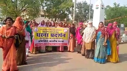 5 सूत्रीय मांगों को लेकर बिहान समूह की महिलाओं ने निकाला मार्च