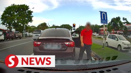 Road rage: Labuan man punched for calling out other driver for not using indicator