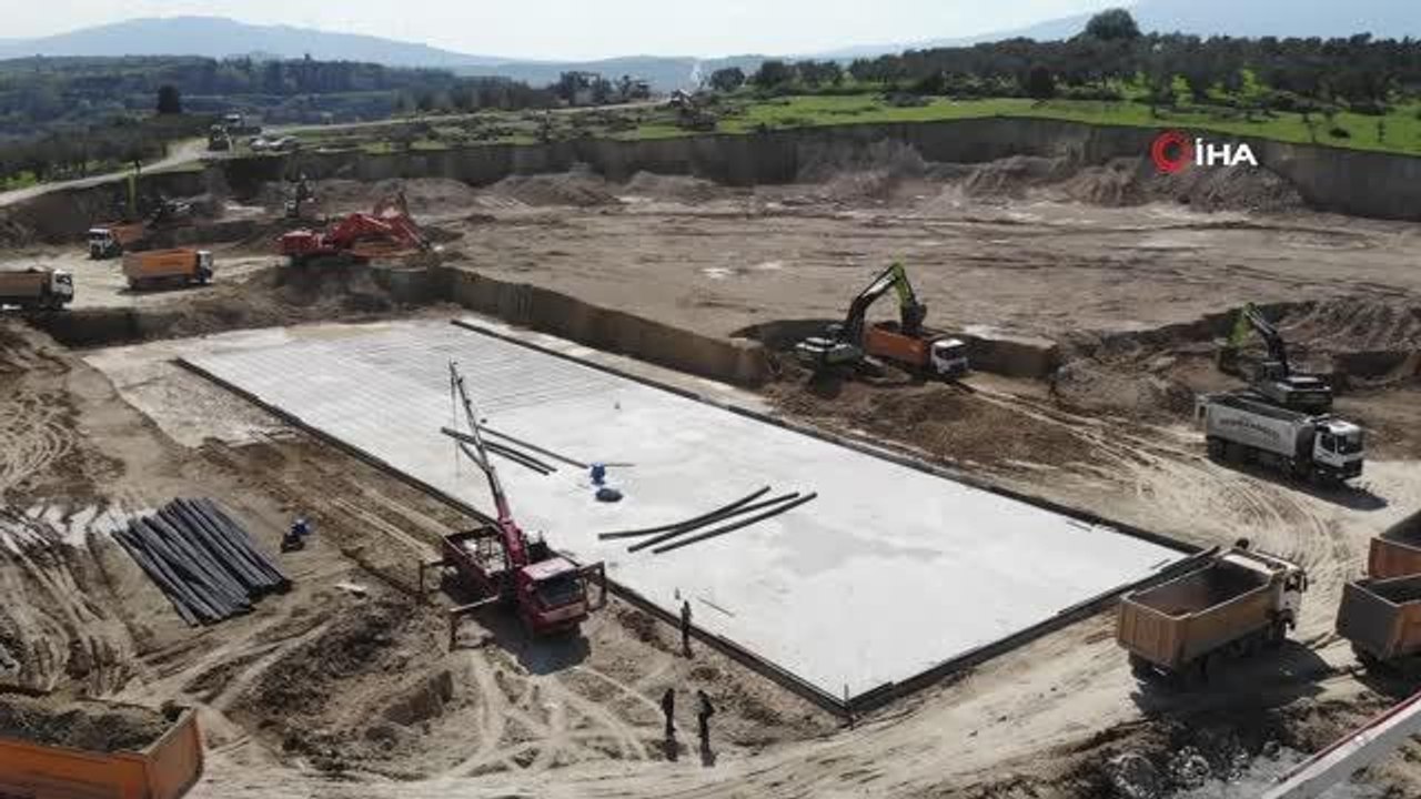 Antakya Devlet Hastanesi'nde çalışmalar hızla devam ediyor