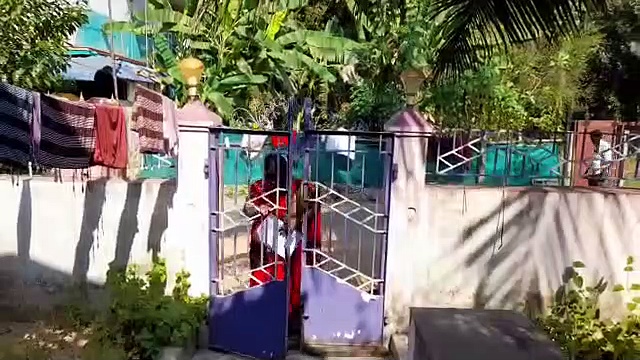 தங்கள் பள்ளியில் சேரும் மாணவர்களுக்கு பரிசு… மாணவர் சேர்க்கையை அதிகரிக்க தலைமையாசியர் அதிரடி!! 