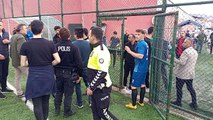 Amatör maçta ortalık karıştı