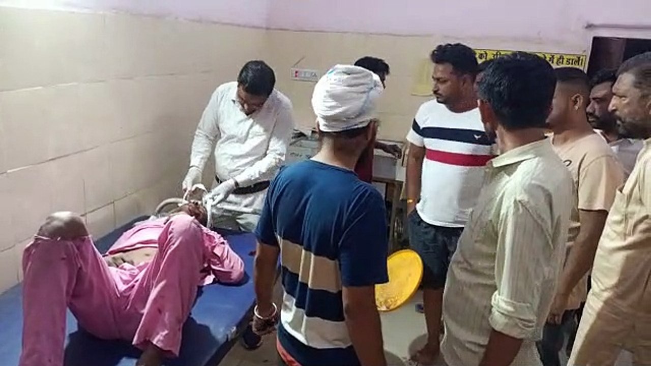 दो बाइक की टक्कर, एक युवक की मौत, दो घायल