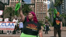 محدودیت‌های فزاینده برای سقط جنین زنان در آمریکا؛ هزاران نفر در لس‌آنجلس تظاهرات کردند