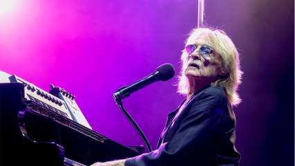GALA VIDEO - Mort de Christophe : qui est sa dernière compagne Bénédicte La Capria ?