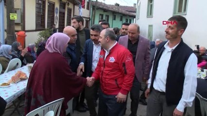 BAKAN VARANK, CUMALIKIZIK'TA İFTAR YAPTI