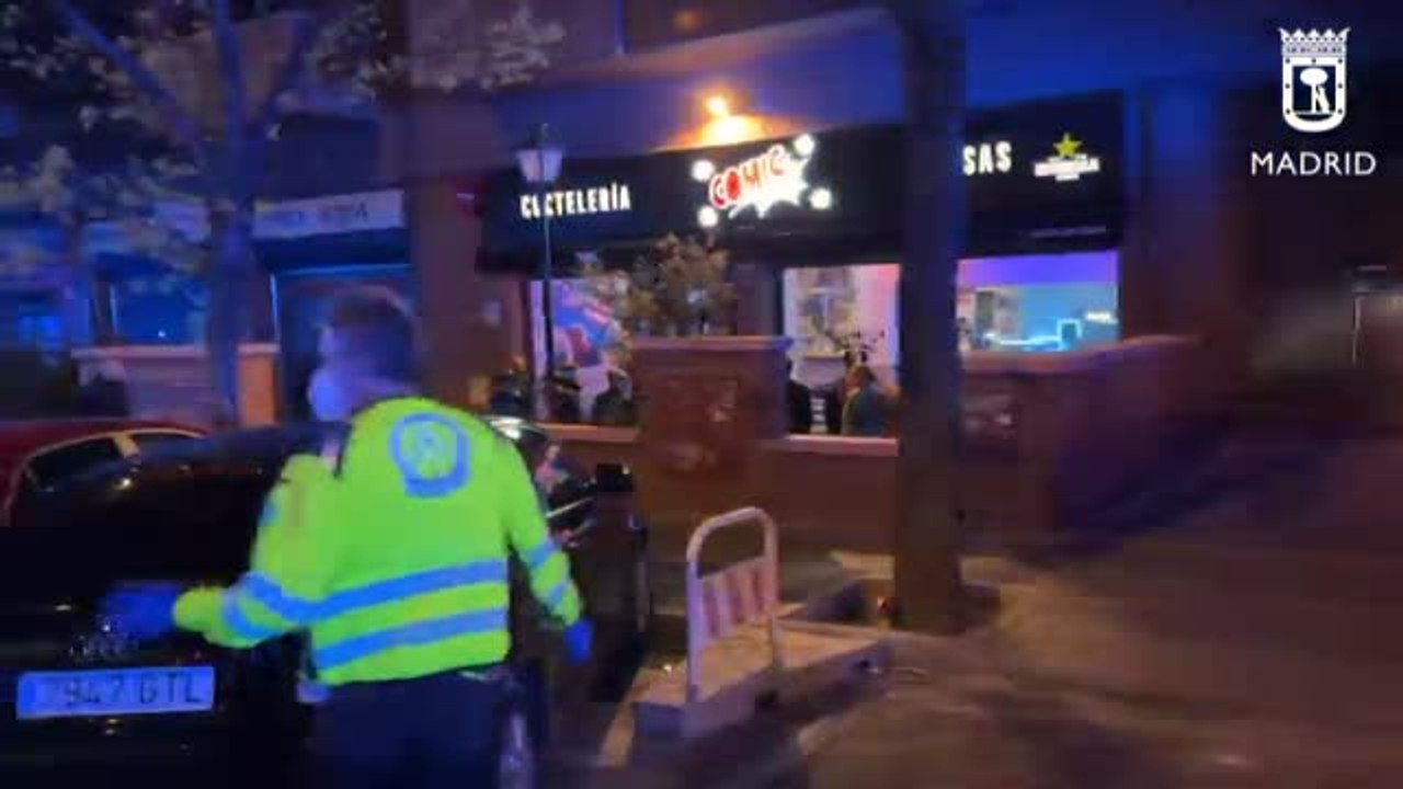 En estado grave un hombre tras ser agredido de madrugada en un local en Madrid