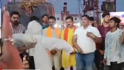 चितरंगी: नेता प्रतिपक्ष गोविंद सिंह का BJP कार्यकर्ताओं ने किया पूतला दहन,की नारेबाजी