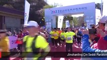 Jinshanling Çin Seddi Maratonu Çin'in Kuzeyindeki Hebei Eyaletinde Düzenlendi