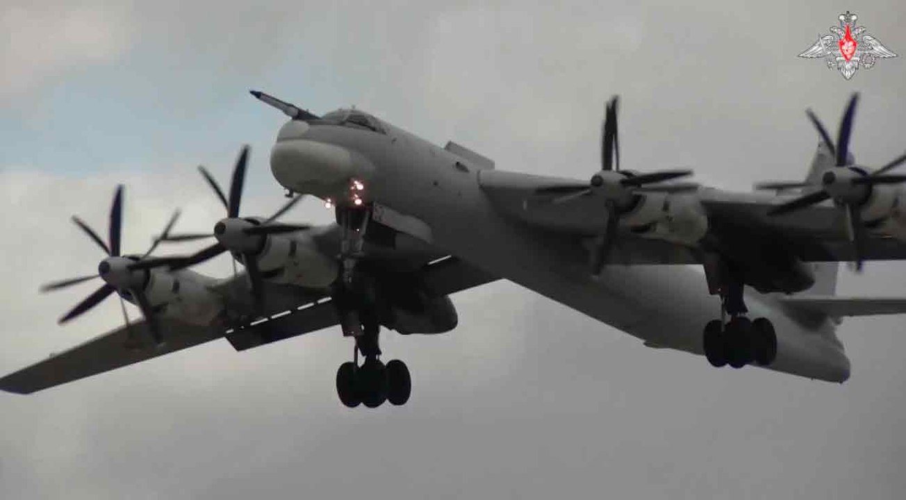 Rússia deixa seus grandes bombardeiros estratégicos em prontidão de combate