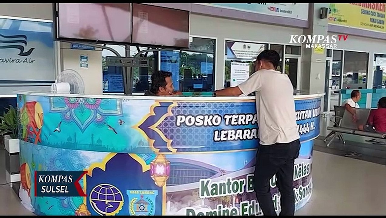 Pemudik Melalui Bandara Deo Sorong Alami Pening...