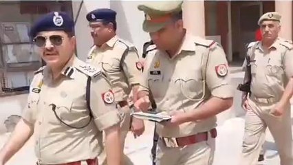 अलीगढ़: नामांकन स्थल का जायजा लेने पहुंचे एसएसपी, देखें वीडियो