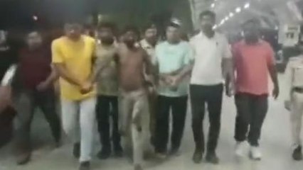 পশ্চিম মেদিনীপুর: ছুরির ডগায় মালগাড়ির গার্ড, ৩ ঘণ্টা নাটকের পর গ্রেফতার যুবক!