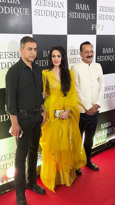 Salman Khan, Preity Zinta, Shehnaaz Gill Attend Baba Siddique's Iftar Party in Mumbai #shorts #viral