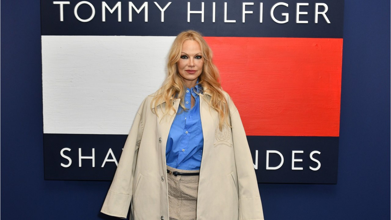 Voici - « Ça s’est terminé par une trahison " : les confidences de Pamela Anderson sur sa rupture avec Adil Rami