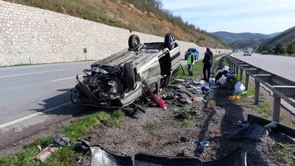 Bayram iznine giden ailenin aracı takla attı: 5 yaralı