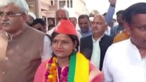 फिरोजाबाद: भाजपा मेयर प्रत्याशी ने किया नामांकन, भाजपा सदर विधायक रहे मौजूद