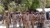 बाराबंकी: नगर पंचायत के नामांकन स्थल का अपर पुलिस अधीक्षक ने किया निरीक्षण