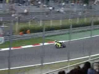 superbike monza 2007 yamaha sfiammata dallo scarico paraboli