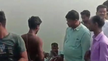 আবারো স্নান করতে নেমে গঙ্গায় তলিয়ে গেল যুবক, চলছে উদ্ধার কাজ