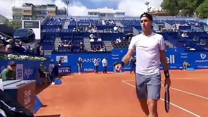 Etcheverry venció a Andujar y avanzó de ronda en Barcelona