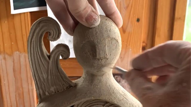 'That's incredible!' - Artist creates a stunning ceramic sculpture