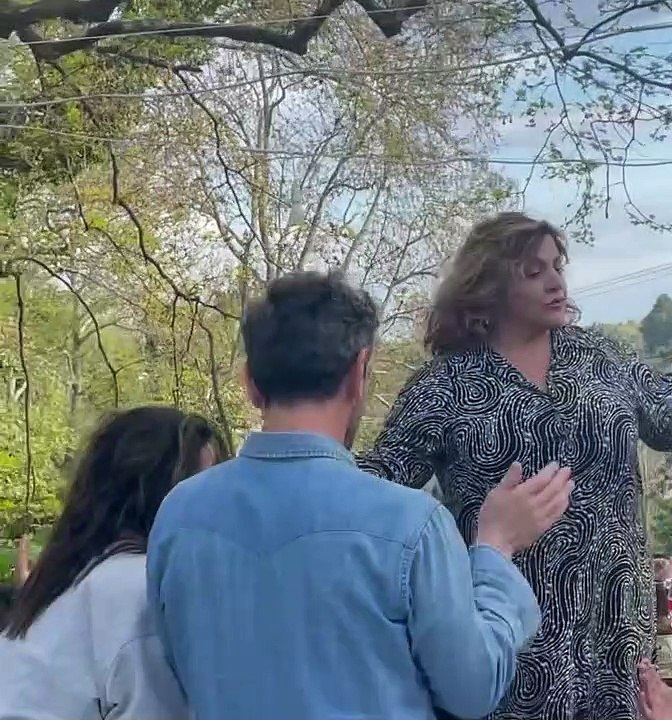 Η Βίκυ Σταυροπούλου έδωσε «ρέστα»! Ανέβηκε στην...