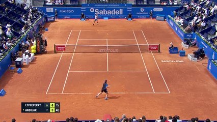 Barcelone - Etcheverry sort Andujar au premier tour