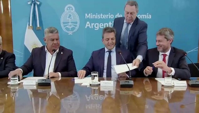 Massa y Lammens firmaron los avales para que Argentina sea sede del Mundial Sub-20