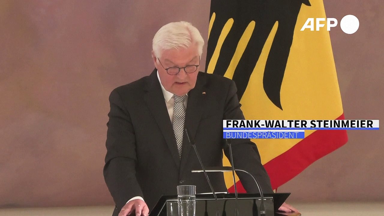 Steinmeier würdigt Verdienste Merkels bei Ordensverleihung
