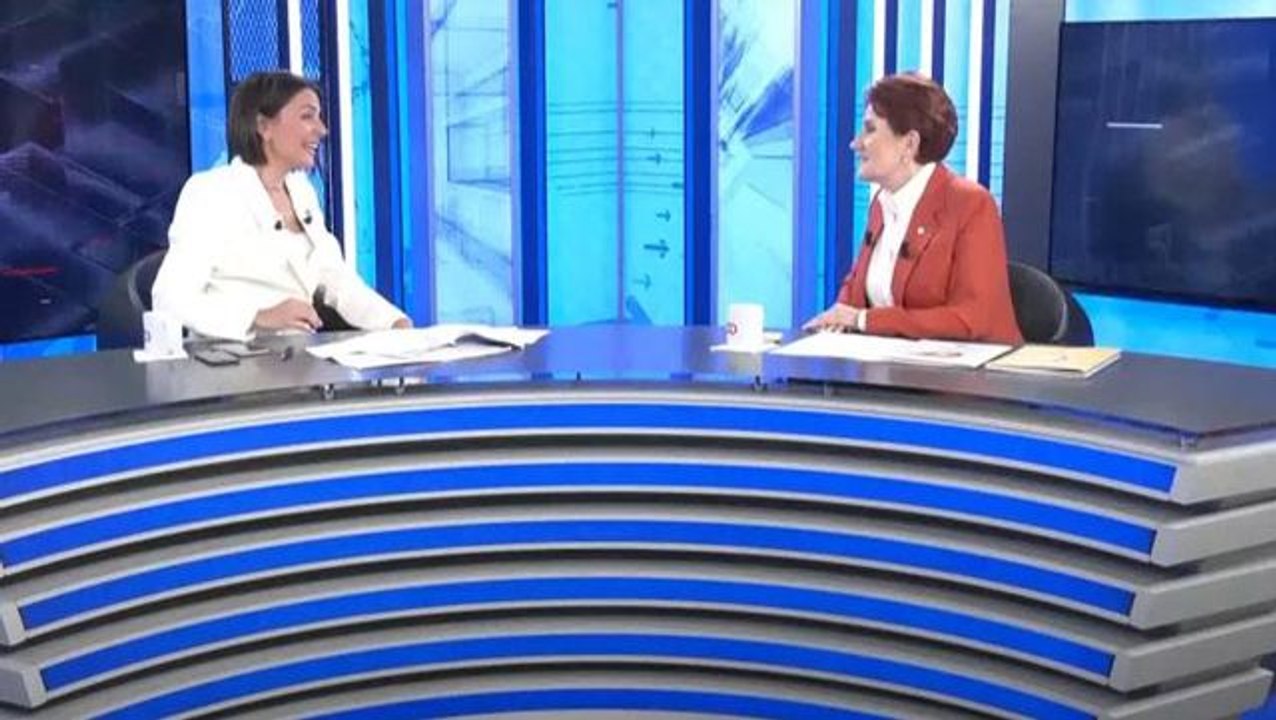 Yayına damga vuran an! Meral Akşener ve Ece Üner reklam dönüşü sohbette yakalandı
