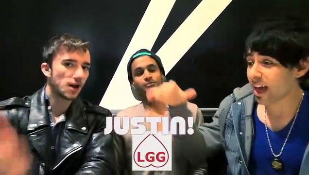 How to Kiss any Girl in 10 Seconds Prank (GONE WILD) Kissing Prank