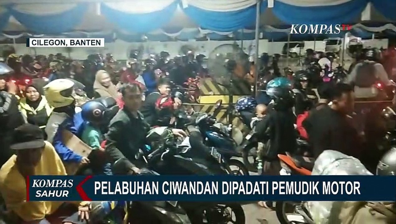 Ramai! Kendaraan Pemudik Antre di Dermaga 1 Pelabuhan Merak | 19 April 2023