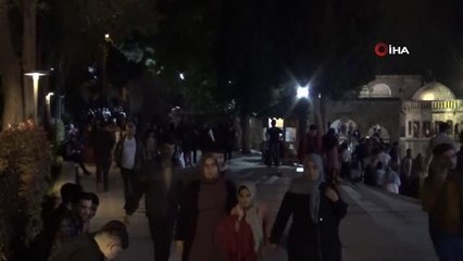 Kadir Gecesinde Balıklıgöl doldu taştı