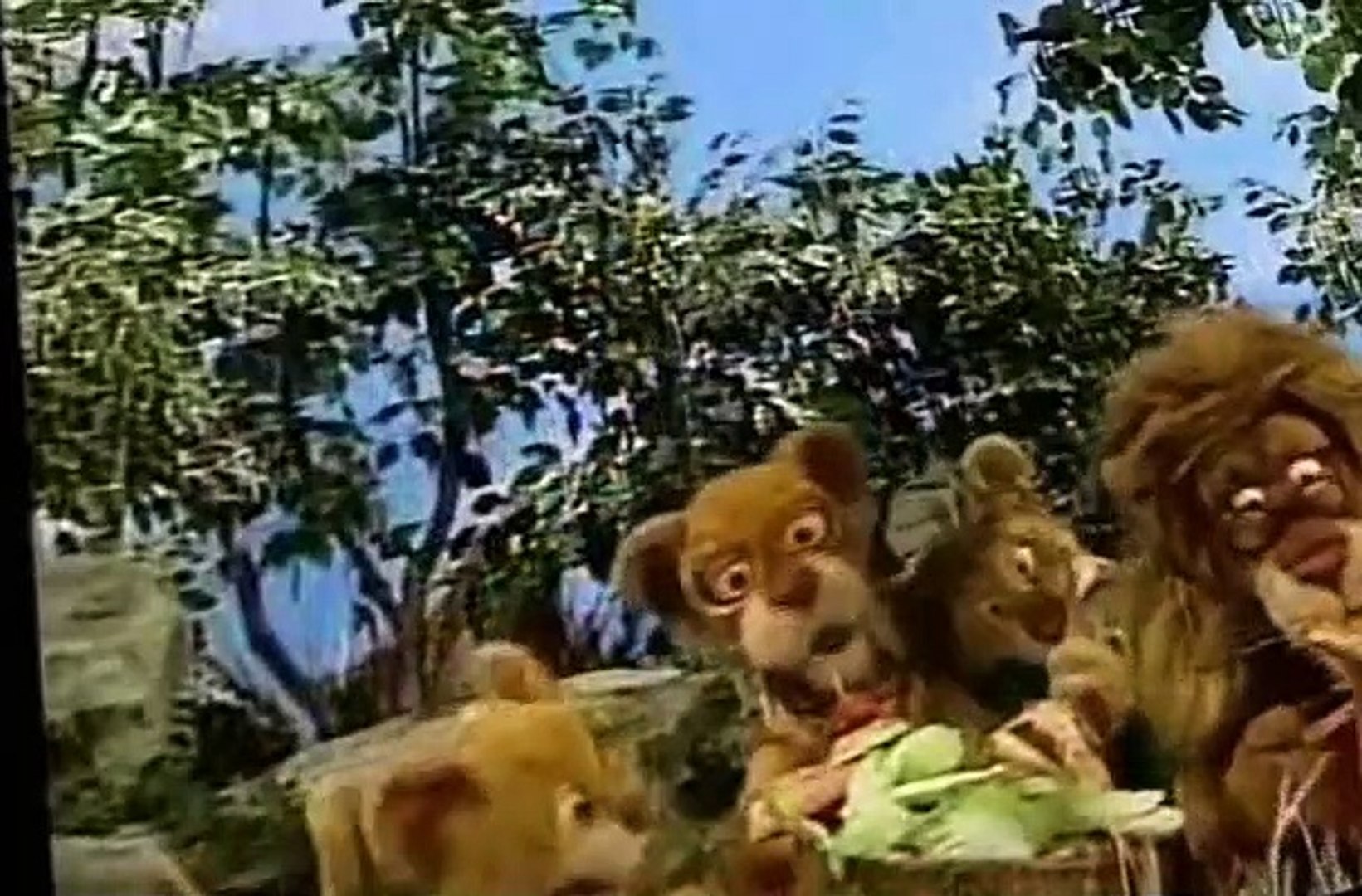 Between The Lions Logo