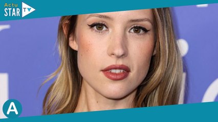 Angele : Soutien gorge en strass et micro jupe, elle a enflammé Coachella