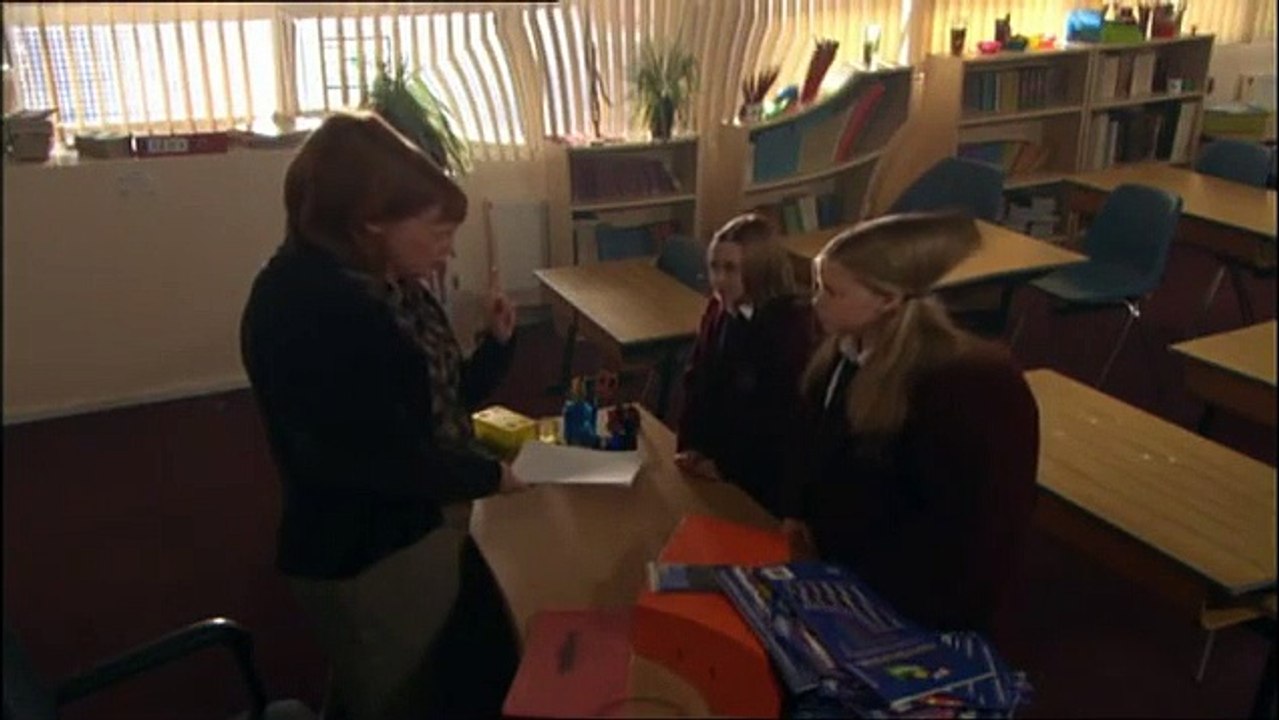 Shoebox Zoo Series 1 Episode 6 A Strange Birthday Party video