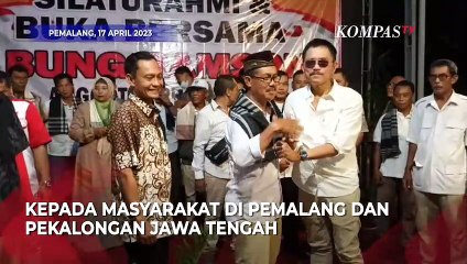 Meski Terjadi Polemik, Ramson Siagian Tetap Bagi-Bagi Sarung