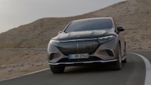 Mercedes-Maybach EQS SUV Driving Video