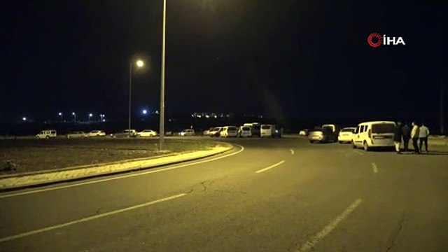 Kafalarını çıkardılar! Diyarbakır’da devriye gezen polis aracına silahlı saldırı