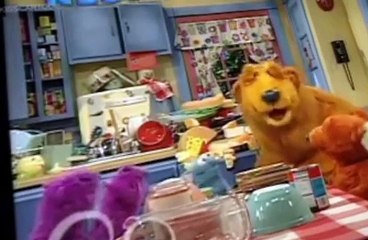 Bear in the Big Blue House Bear in the Big Blue House E030 To Clean or Not to Clean
