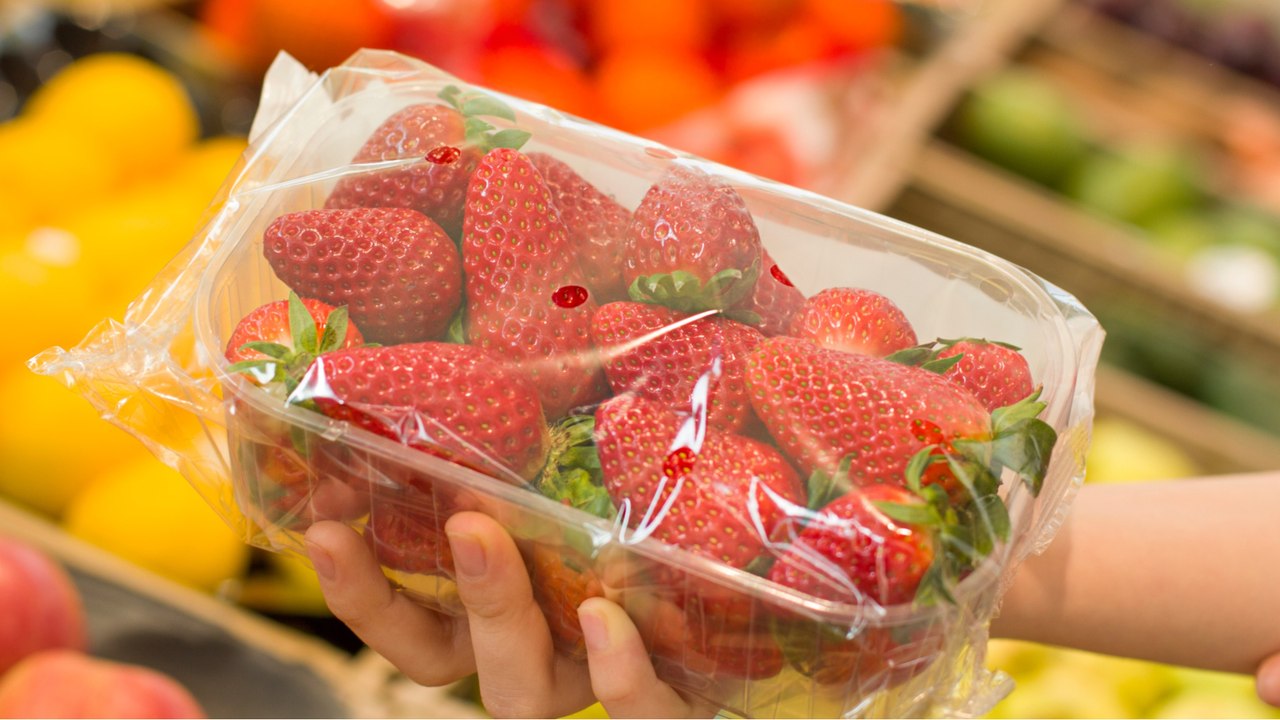 Erste deutsche Erdbeeren in Supermärkten - Bayern später dran