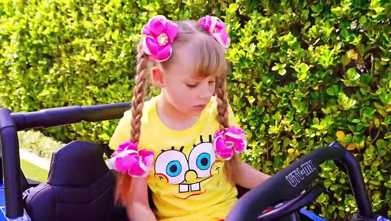 Diana Roma and Oliver in Cute Educational Stories!